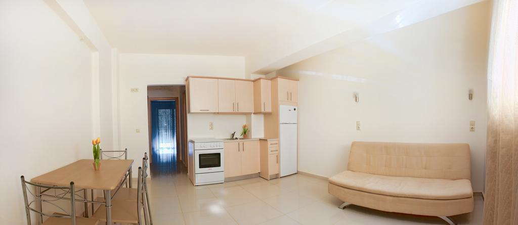Apollo Apartments Paralia Kourna Exterior photo